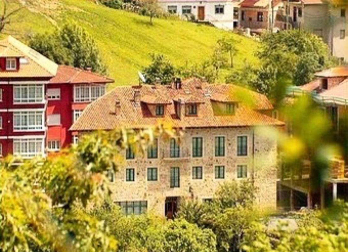 Hotel Villa De Cabrales اريناس دي كابراليس المظهر الخارجي الصورة