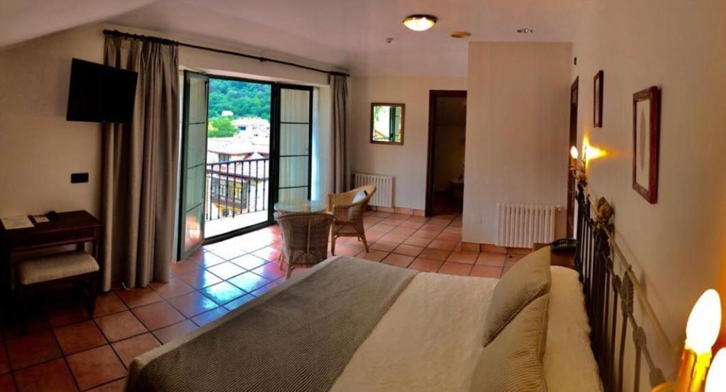 Hotel Villa De Cabrales اريناس دي كابراليس المظهر الخارجي الصورة