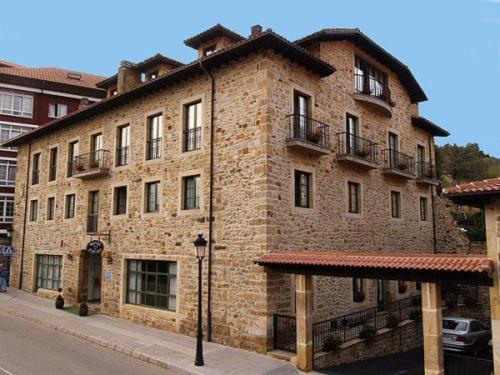 Hotel Villa De Cabrales اريناس دي كابراليس المظهر الخارجي الصورة